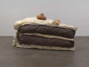 Gâteau de sol (1962) Claes Oldenburg