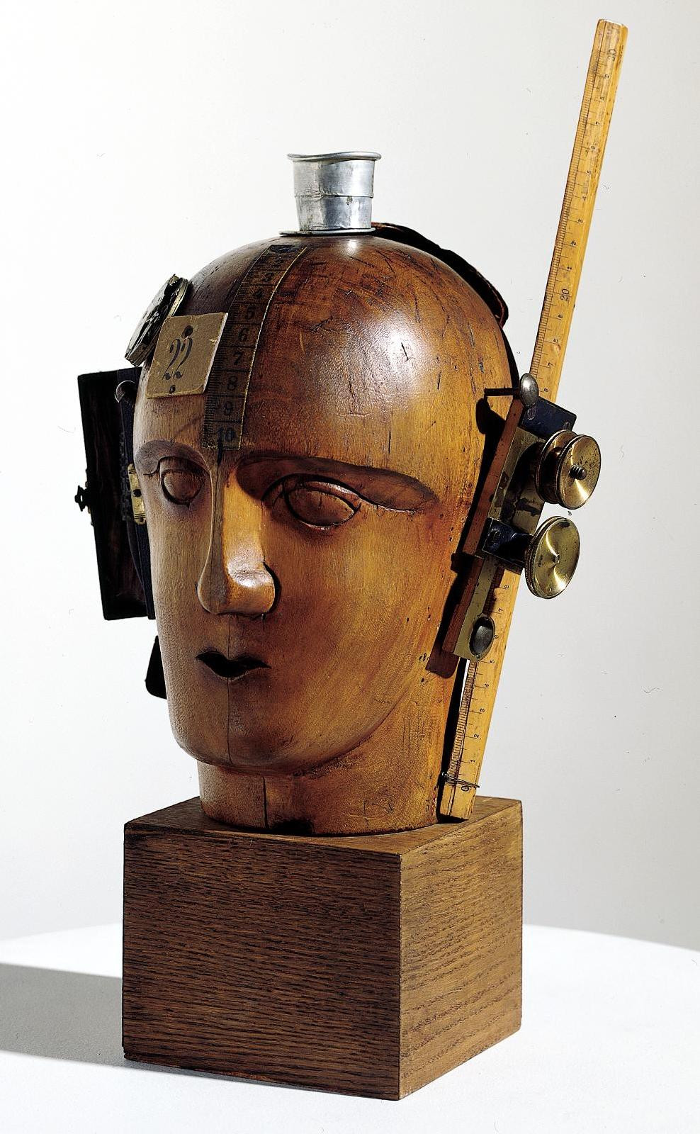 Raoul Hausmann, Tête mécanique (L'esprit de notre temps), assemblage, c. 1920