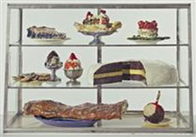 Cassa di pasticceria, I (1961-1962) Claes Oldenburg. Il Museo d'Arte Moderna di New York.