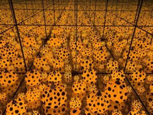 Gli spiriti delle zucche sono scesi in cielo. 2017. Yayoi Kusama .National Gallery of Australia, Canberra, Australia.